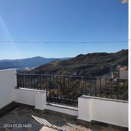 Apartamento Vacacional En La Alpujarra Laroles Luaran gambar