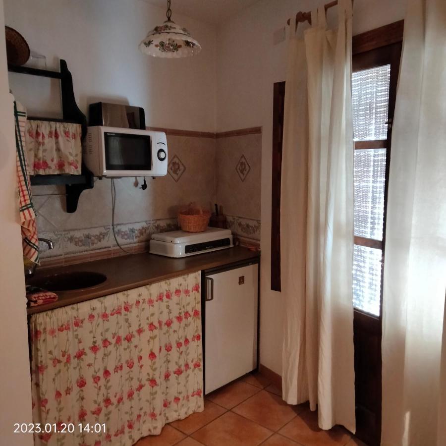 Apartamento Vacacional En La Alpujarra Laroles Luaran gambar